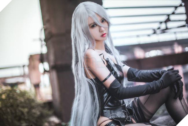 Tuyển tập cosplay cực chất lượng về 9S và 2B trong Nier: Automata