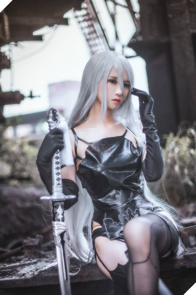 Tuyển tập cosplay cực chất lượng về 9S và 2B trong Nier: Automata