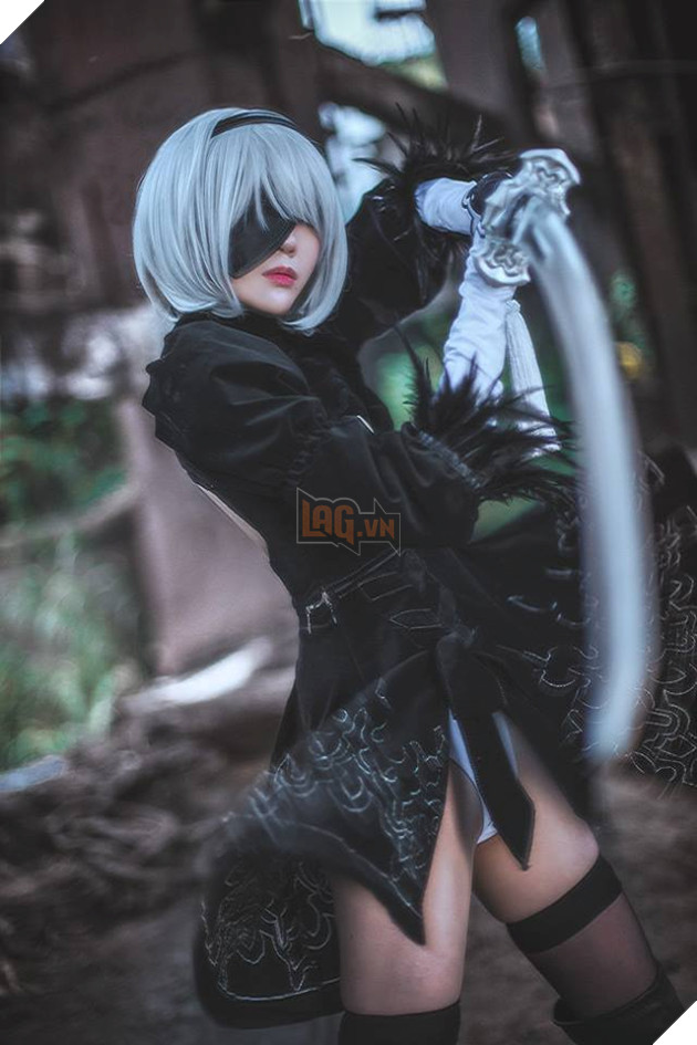 Tuyển tập cosplay cực chất lượng về 9S và 2B trong Nier: Automata