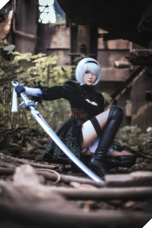 Tuyển tập cosplay cực chất lượng về 9S và 2B trong Nier: Automata