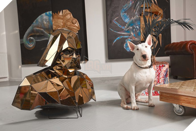 Sốc với bức tượng Darth Vader bọc vàng tuyệt đẹp