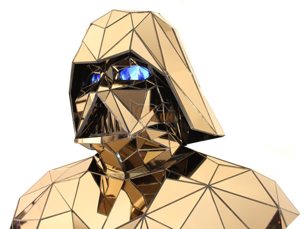 Sốc với bức tượng Darth Vader bọc vàng tuyệt đẹp 5