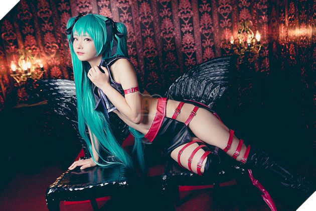 Cùng ngắm cosplay Hatsune Miku cực gợi cảm đốn tim fan hâm mộ