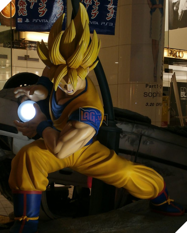 Tròn xoe mắt với Goku đại chiến Luffy ngoài đời thực tại Tokyo 8