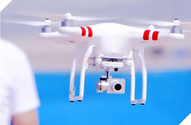 Chuyện lạ: dùng drone để buôn lậu ma túy và pỏn vào nhà tù Mỹ