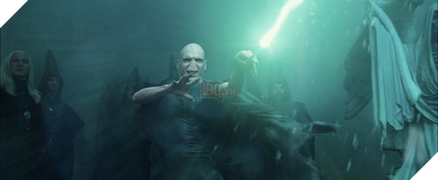 10 sự thật tăm tối về phim Harry Potter mà ngay cả fan ruột cũng chưa chắc biết được - Ảnh 10.