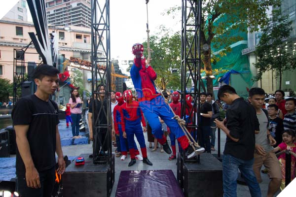 Cận cảnh buổi Fan Meeting đầy hào hứng của phim Người Nhện: Trở về nhà 3