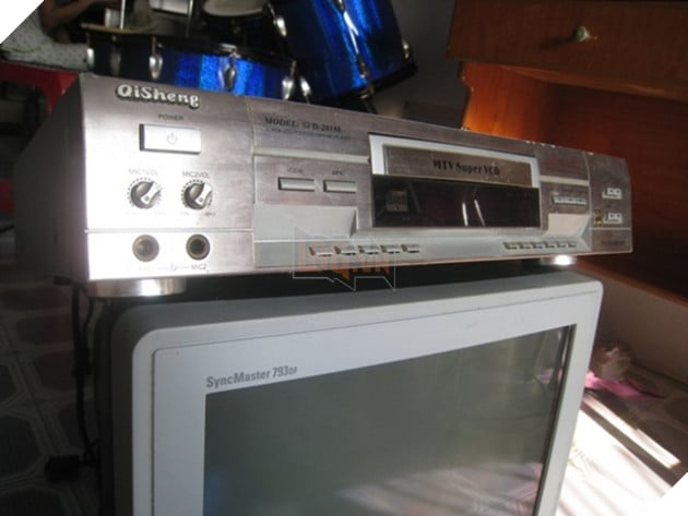 Nhà ai cũng từng có chiếc đầu đĩa này, nhưng mấy người biết Qisheng là gì và ông đầu trọc kia là ai? 14