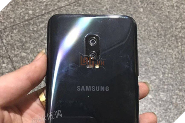 Sau Galaxy Note 8, Samsung sẽ mang camera kép xuống dòng A và C 2