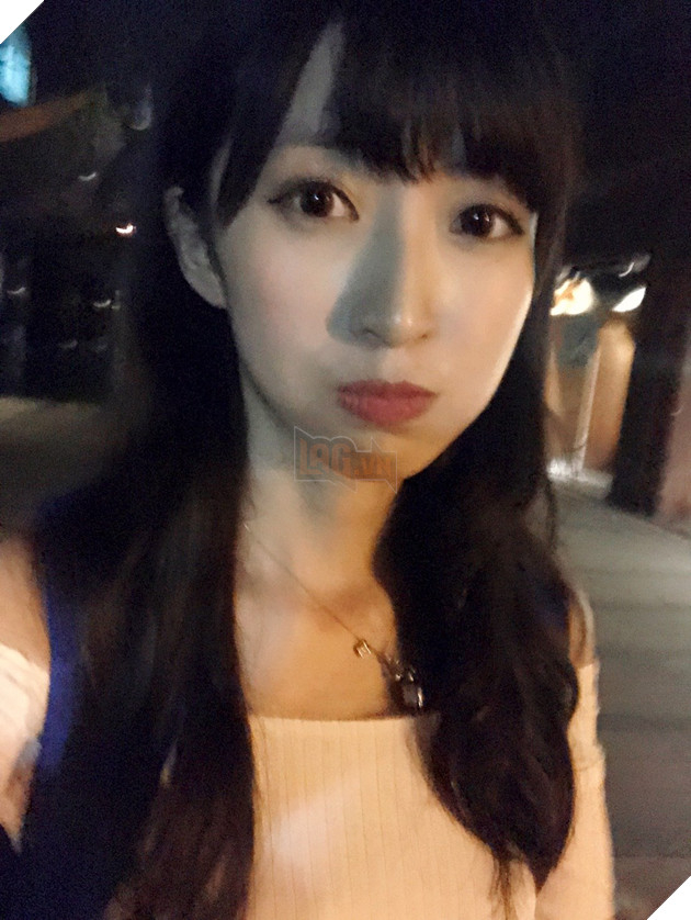 Choáng với nữ MC LMHT Đài Loan xinh như thiên thần, "phải lòng" và không thể nào giữ nổi bình tĩnh khi đứng cạnh Faker