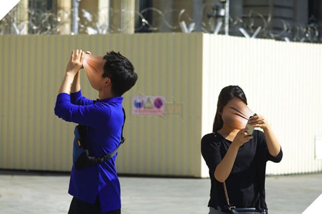 Bạn phải cảm thấy sợ hãi với 7 bức ảnh dán mắt vào điện thoại chuẩn từng cm - Ảnh 1.