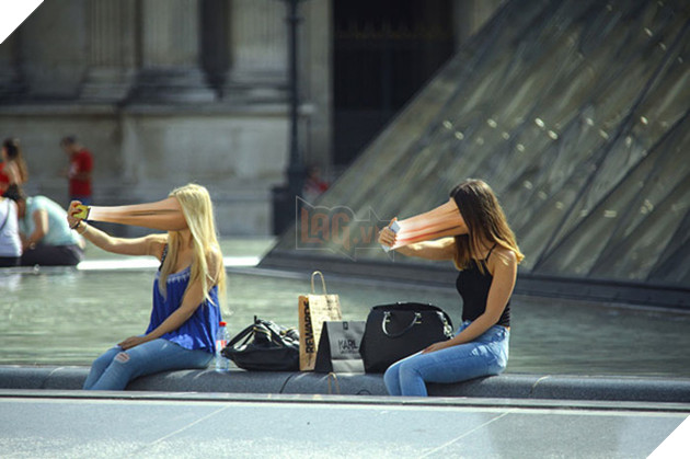 Bạn phải cảm thấy sợ hãi với 7 bức ảnh dán mắt vào điện thoại chuẩn từng cm - Ảnh 2.