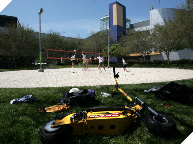Employees in Mountain View have their own sand volleyball court on the campus.