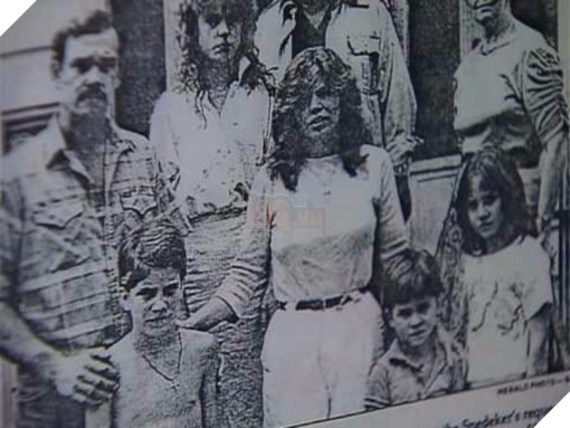 hqdefault Top5 phim tài liệu kinh dị về những câu chuyện có thật đố bạn dám xem Top5 phim tài liệu kinh dị về những câu chuyện có thật đố bạn dám xem hqdefault