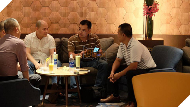 Chiếc điện thoại được nhiều người phỏng đoán là BPhone 2