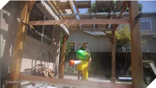 Súng phun nước lớn nhất thế giới: bắn có thể gây chết người!