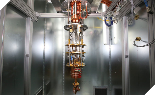 
Con chip lượng tử bên trong cỗ máy tính.
