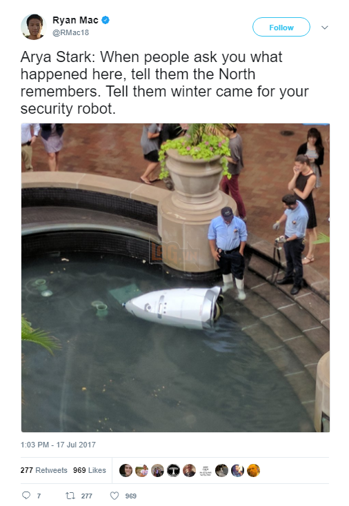 
Lời thoại của Arya Stark trong Game of Thrones: Khi người ta hỏi ngươi chuyện gì đã xảy ra ở đây, nói với họ rằng Phương Bắc vẫn nhớ. Nói với họ rằng mùa đông đã tới với con robot bảo vệ này.
