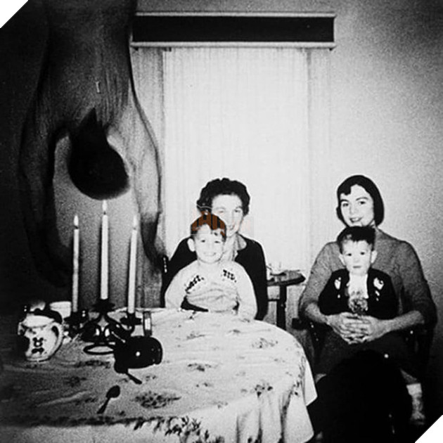 10 bức ảnh bất bình thường sẽ khiến bạn đứng người: Có là sản phẩm của Photoshop thì cũng quá ám ảnh - Ảnh 7.