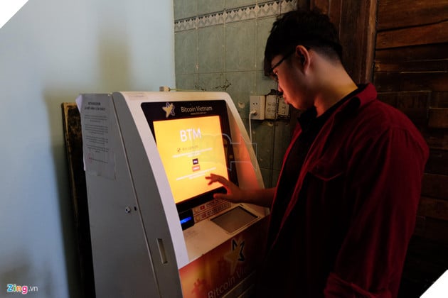 Hiện công ty này vừa nhập thêm 3 máy BTM và đang trong giai đoạn thử nghiệm. Theo đại diện Bitcoin Việt Nam, những máy BTM mới sẽ được đặt tại Hà Nội, khu phố tây Bùi Viện ở TP.HCM và máy còn lại có khả năng sẽ đặt tại sân bay Tân Sơn Nhất. Tại Việt Nam, tiền ảo nói chung và Bitcoin nói riêng chưa được pháp luật thừa nhận và bảo đảm