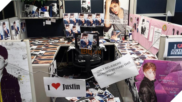 17 tiết mục pha trò không kém phần lầy lội của các thánh công sở - Ảnh 17.