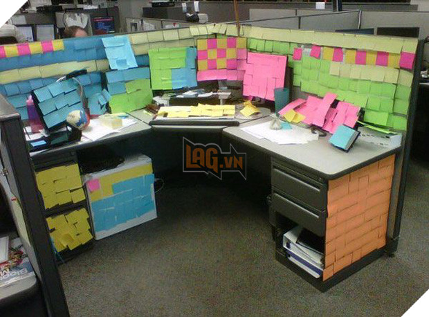 17 tiết mục pha trò không kém phần lầy lội của các thánh công sở - Ảnh 21.