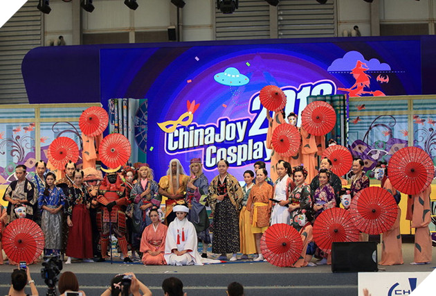 ChinaJoy 2017: Cùng chiêm ngưỡng các bóng hồng góp mặt tại ngày khai mạc đầu tiên