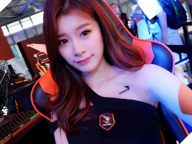 ChinaJoy 2017: Cùng chiêm ngưỡng các bóng hồng góp mặt tại ngày khai mạc đầu tiên 9