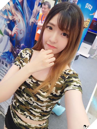 ChinaJoy 2017: Cùng chiêm ngưỡng các bóng hồng góp mặt tại ngày khai mạc đầu tiên 12