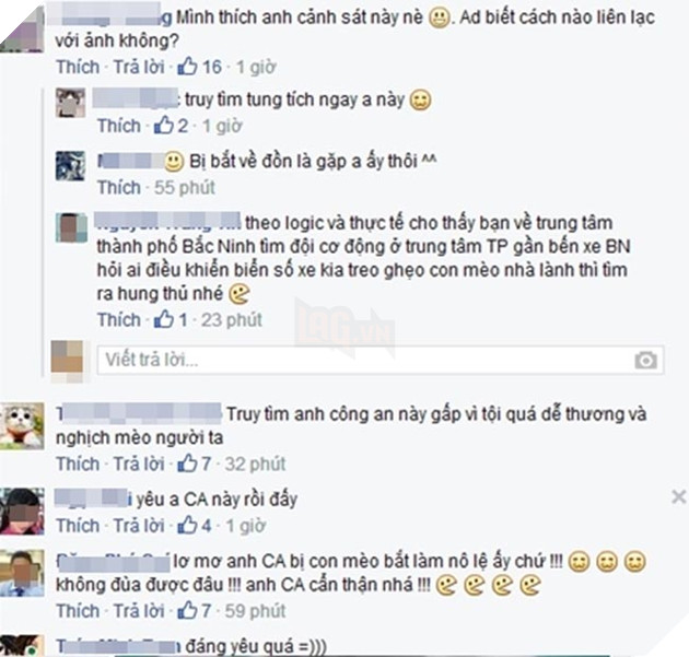 anh công an trêu mèo ven đường