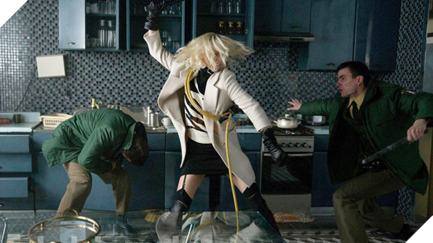 “Atomic Blonde”: hành động đẹp mắt nhưng thiếu cao trào