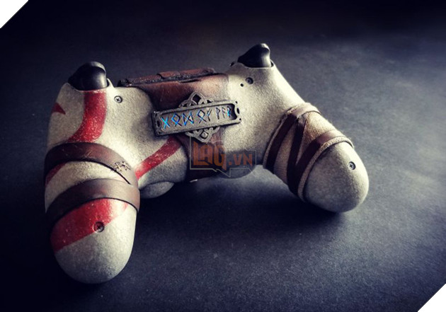 God of War phải năm sau mới ra mắt, nhưng chiếc tay cầm này sẽ khiến fan rạo rực từng ngày chờ game