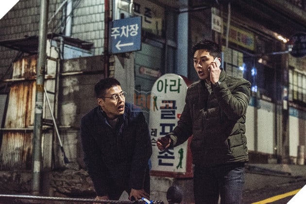 Park Seo-Joon và Kang Ha-Neul trở thành bộ đôi hoàn cảnh trong “Cảnh Sát Tập Sự”