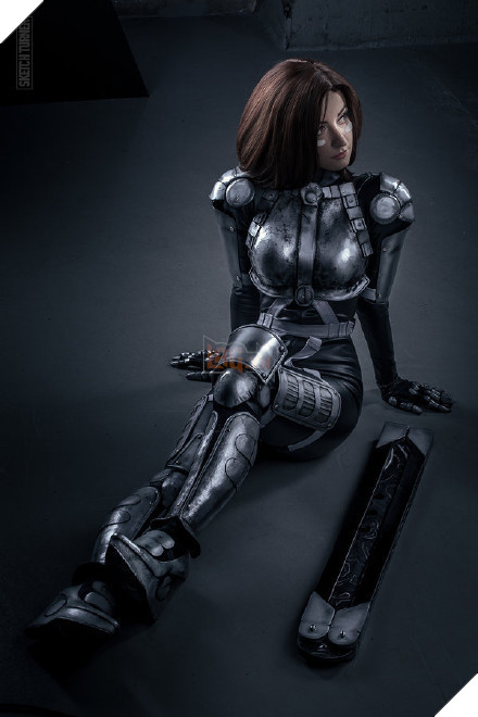 Chiêm ngưỡng vẻ đẹp bí ẩn của Cosplay nữ robot Alita như từ truyện tranh bước ra 4