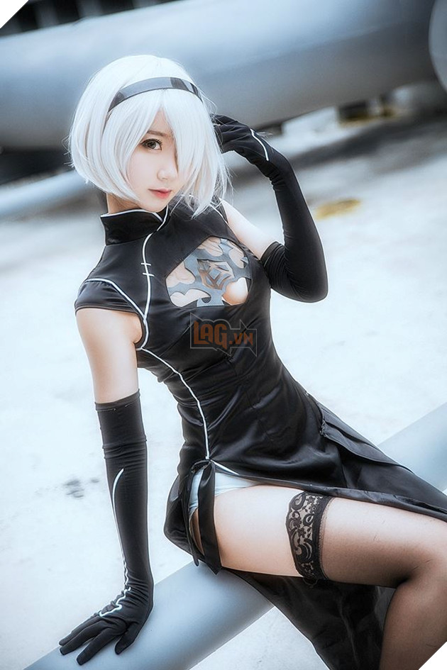 Chảy máu mũi với cosplay Nier: Automata cực gợi cảm