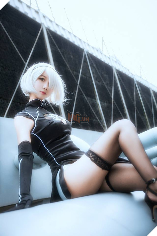 Chảy máu mũi với cosplay Nier: Automata cực gợi cảm
