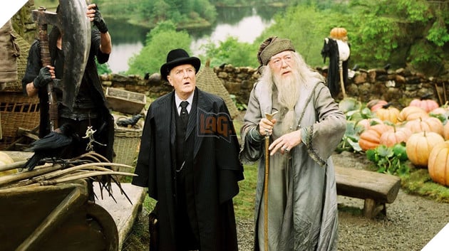  Bộ trưởng Bộ pháp thuật Robert Hardy qua đời ở tuổi 91 2