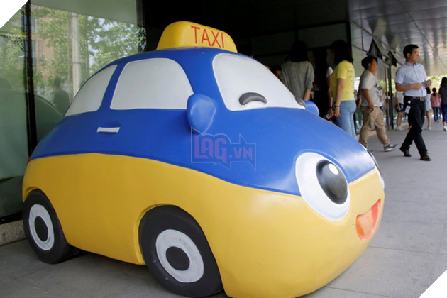 Biểu tượng của Didi Chuxing đặt trước trụ sở của hãng tại Thượng Hải.