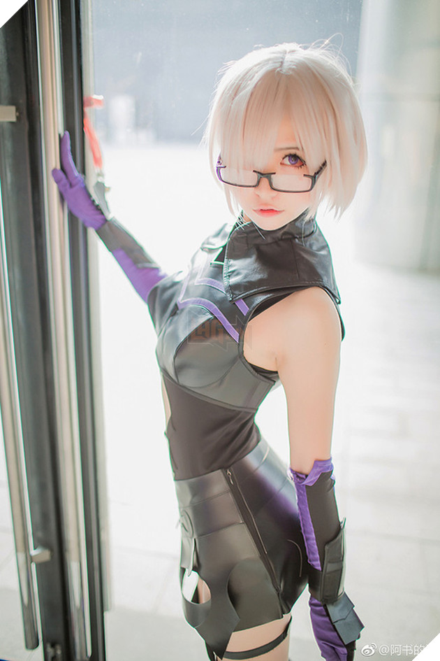 Cùng ngắm cosplay Fate/Grand Order cực gợi cảm và quyến rũ