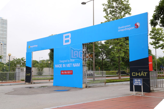 Sự kiện ra mắt Bphone 2 chính thức bắt đầu. Đón xem live stream sự kiện trên fanpage lag.vn nhé