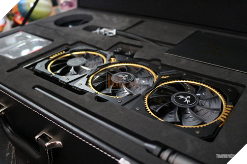 Cận cảnh chiếc Card màn hình 1080Ti mạnh nhất thế giới 5