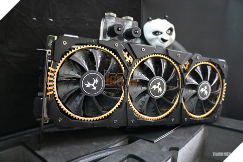 Cận cảnh chiếc Card màn hình 1080Ti mạnh nhất thế giới 8