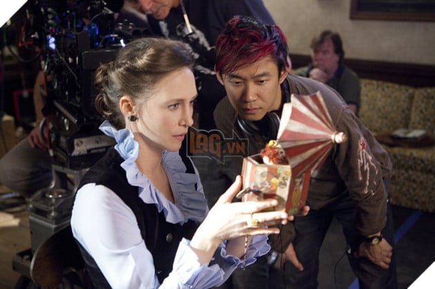 
James Wan trên phim trường “The Conjuring”
