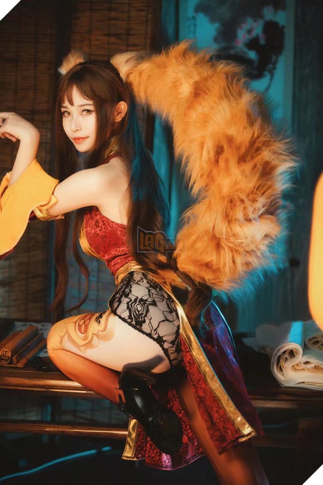 Cosplay hồ ly Đắc Kỷ cực gợi cảm khiến game thủ không khỏi xao xuyến