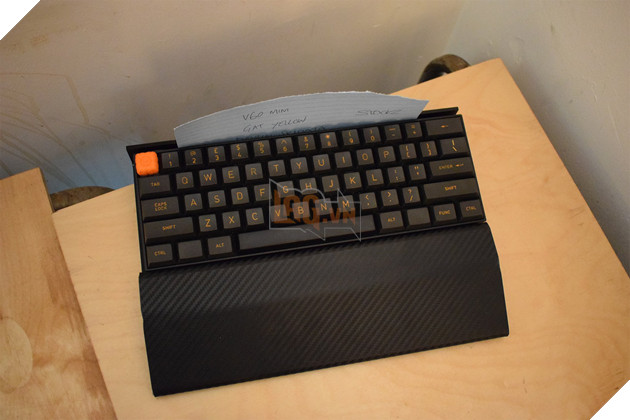 Tổng hợp các bàn phím cơ custom độc lạ từ xứ sở sương mù  16