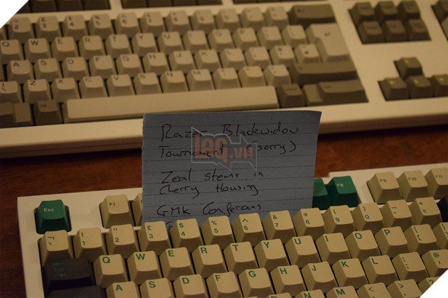 Tổng hợp các bàn phím cơ custom độc lạ từ xứ sở sương mù  21