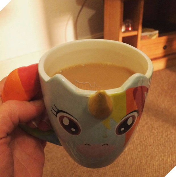 Chùm ảnh: 13 tình huống đầy trớ trêu trong cuộc sống mà chỉ những người thuận tay trái mới hiểu - Ảnh 7.