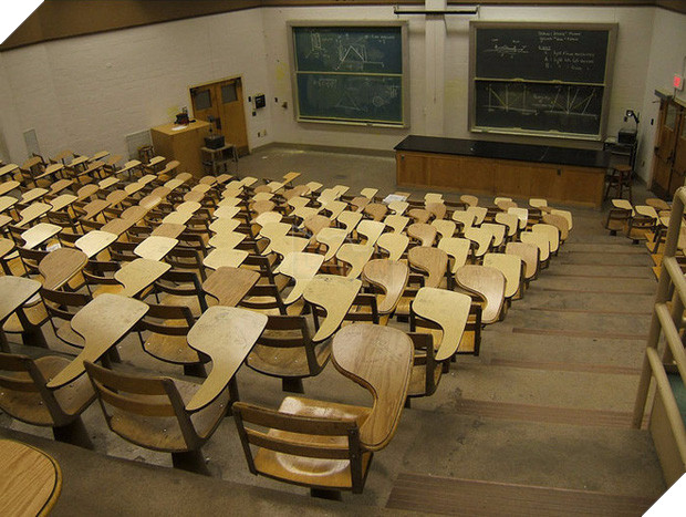 Chùm ảnh: 13 tình huống đầy trớ trêu trong cuộc sống mà chỉ những người thuận tay trái mới hiểu - Ảnh 1.