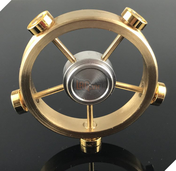 Xoay 12 phút liên tục không nghỉ: Chỉ có thể là con quay fidget spinner của người Nhật - Ảnh 3.