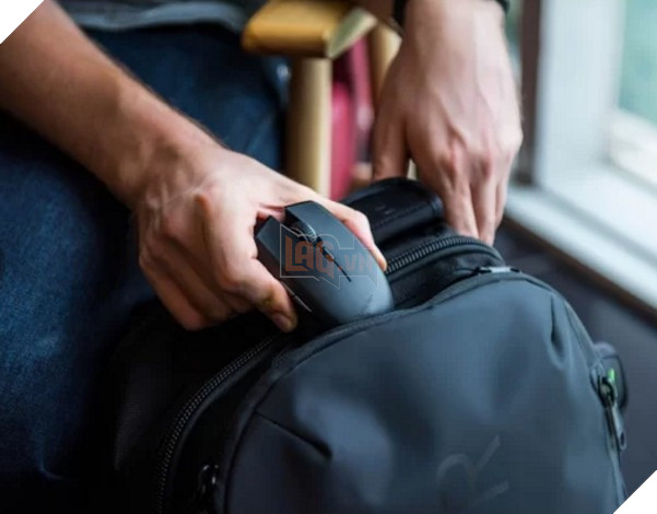 Chuột không dây Atheris từ Razer - chơi game, làm việc on the go không lo hết pin